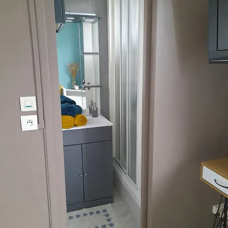 Centre - La A 1 Minute * رويا