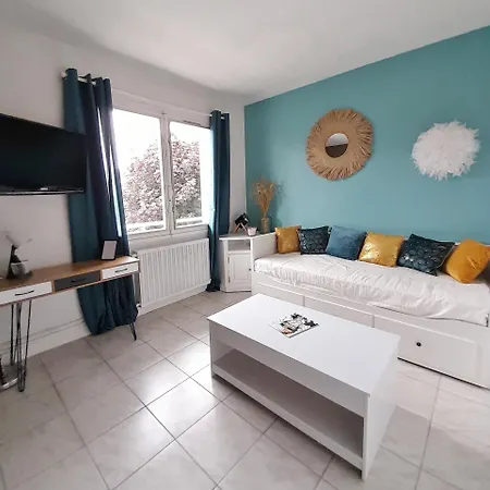 Centre - La A 1 Minute Apartment *